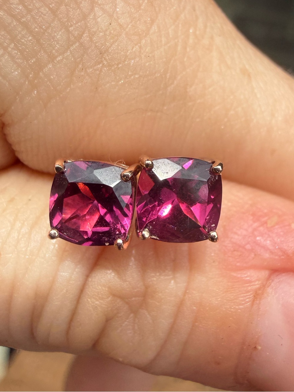 2.00carats solid 10k rose gold genuine grape garnet earrings-new - Picture 8 of 14